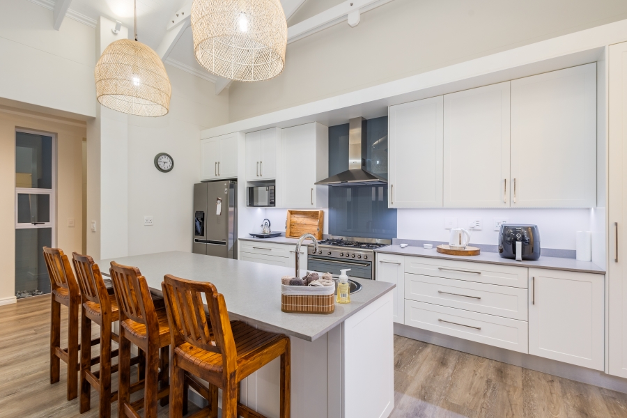 3 Bedroom Property for Sale in Baron View Western Cape